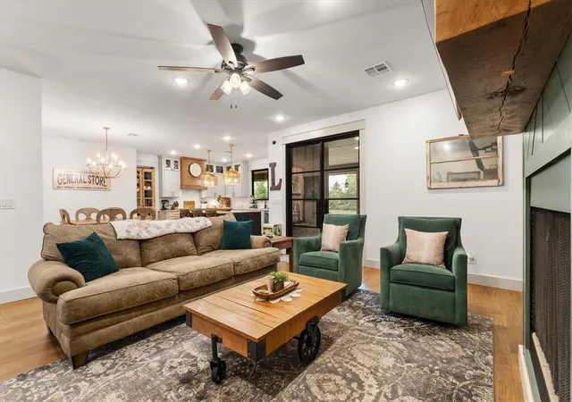 Photo 4 of Single family home for sale at 3343 W Mockingbird Ln, Durant, OK 74701 | MLS# 1251710 | Listing updated on 2026-10-03