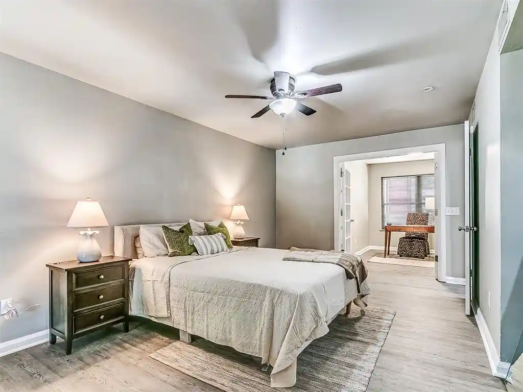 Listing Photo 2 - Condo for sale in 600 Nw 4Th St located at 600 Nw 4Th St, Oklahoma City, OK 73102 - Unit #208N