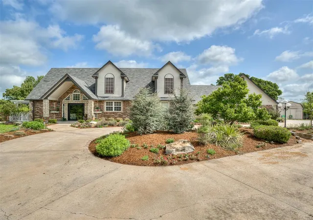 Photo 2 of Single family home for sale at 17921 Se 74th Street, Newalla, OK 74857 | MLS# 1251718 | Listing updated on 2026-10-07