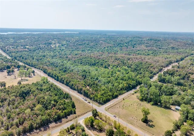 Photo 3 of Sale Pending at 1 E Tecumseh Rd, Norman, OK 73026 | MLS# 1251729 | Listing updated on 2026-10-06