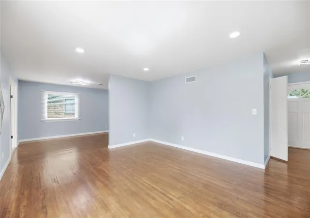 Photo 4 of Single family home for sale at 6604 E 26th Court, Tulsa, OK 74129 | MLS# 1251730 | Listing updated on 2026-10-05