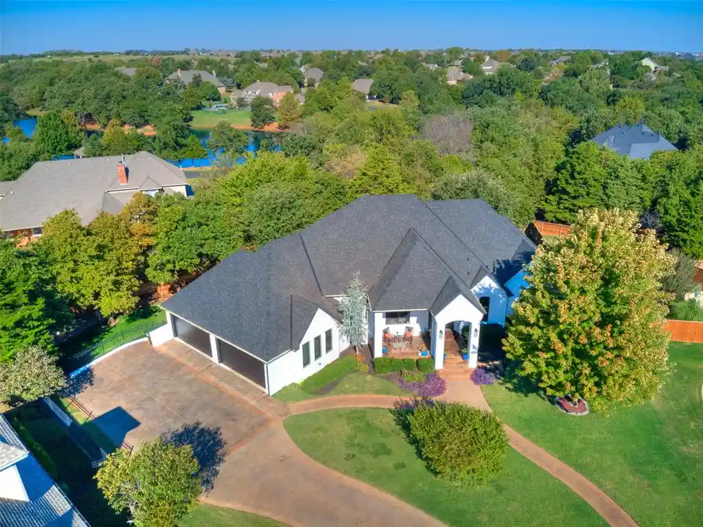 Single family home for sale at 4317 Slate Brg Rd, Edmond, OK 73034 | MLS# 1251735
