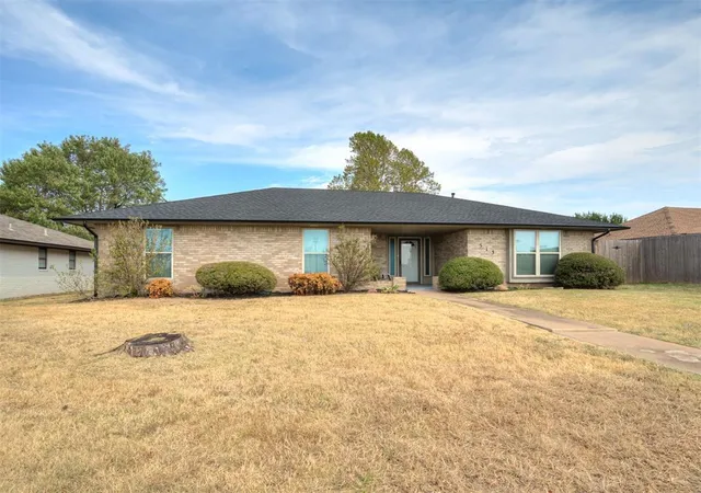 Photo 1 of Single family home for sale at 513 Smiling Hl Blvd, Edmond, OK 73013 | MLS# 1251740 | Listing updated on 2026-10-07