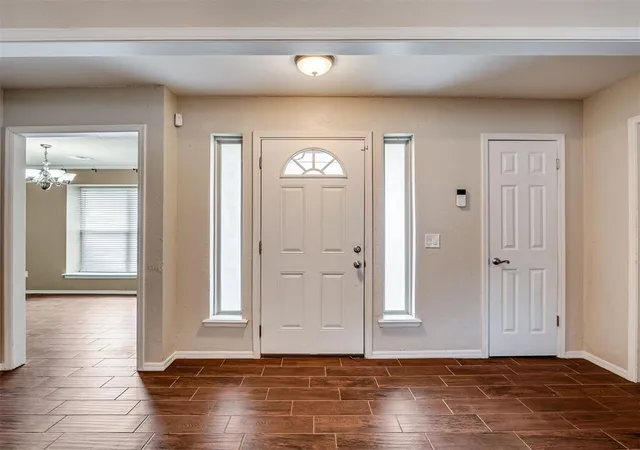 Photo 4 of Single family home for sale at 513 Smiling Hl Blvd, Edmond, OK 73013 | MLS# 1251740 | Listing updated on 2026-10-07
