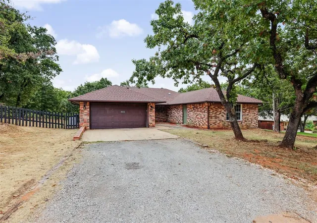 Photo 2 of Single family home for sale at 8416 Huckleberry Rd, Edmond, OK 73034 | MLS# 1251744 | Listing updated on 2026-10-01