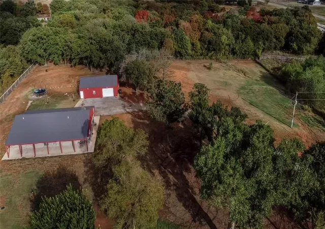 Photo 4 of Single family home for sale at 18488 Council Ave, Lindsay, OK 73052 | MLS# 1251747 | Listing updated on 2026-10-07