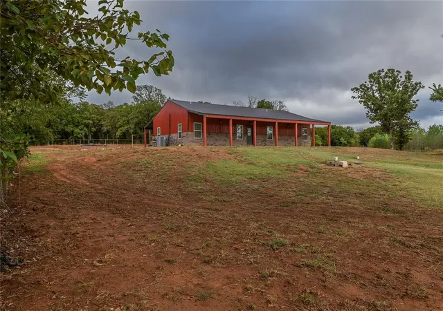 Single family home for sale at 18488 Council Ave, Lindsay, OK 73052 | MLS# 1251747