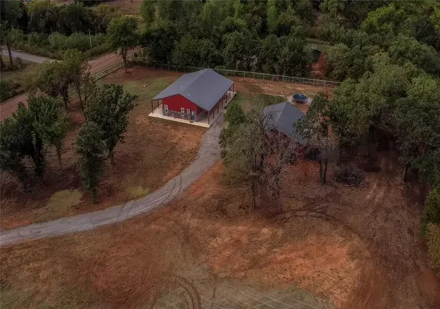Photo 2 of Single family home for sale at 18488 Council Ave, Lindsay, OK 73052 | MLS# 1251747 | Listing updated on 2026-10-07