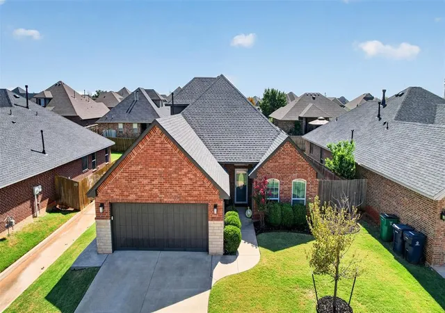 Photo 3 of Single family home for sale at 3116 Nw 184th Street, Edmond, OK 73012 | MLS# 1251754 | Listing updated on 2026-10-02