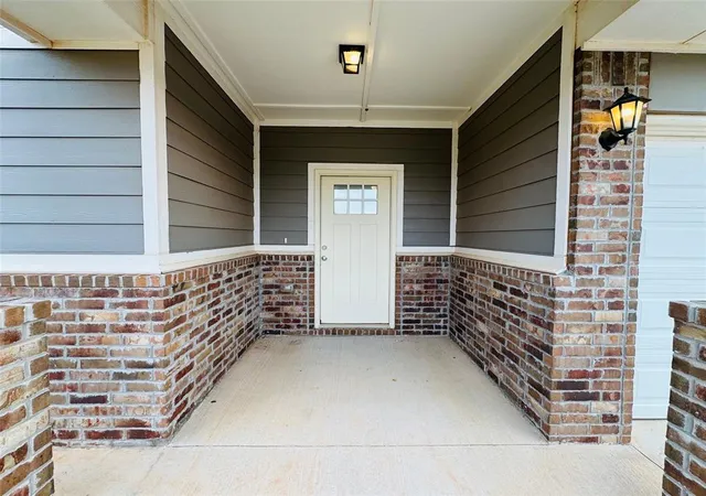 Photo 3 of Single family home for sale at 14316 Peach Tree Dr, Yukon, OK 73099 | MLS# 1251759 | Listing updated on 2026-10-05