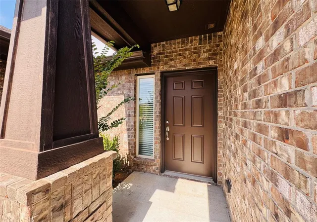 Photo 3 of House for sale at 1007 Merlin Dr, Norman, OK 73072 | MLS# 1251761 | Listing updated on 2026-10-05