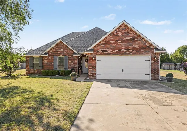 Photo 1 of Single family home for sale at 10955 N Lily Ln, Edmond, OK 73025 | MLS# 1251780 | Listing updated on 2026-10-08