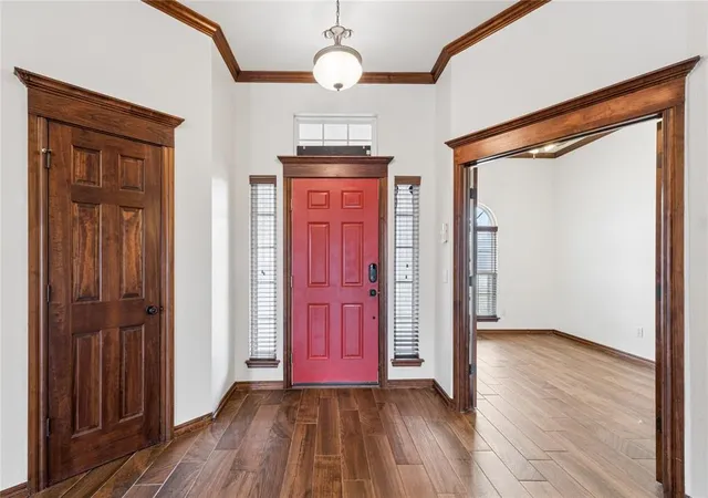 Photo 4 of Single family home for sale at 709 N White Tail Way, Mustang, OK 73064 | MLS# 1251783 | Listing updated on 2026-10-07