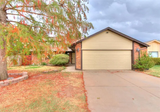 Photo 1 of Single family home for sale at 20 Sw 141st Street, Oklahoma City, OK 73170 | MLS# 1251789 | Listing updated on 2026-10-07