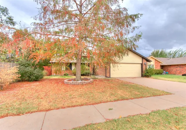 Photo 3 of Single family home for sale at 20 Sw 141st Street, Oklahoma City, OK 73170 | MLS# 1251789 | Listing updated on 2026-10-07