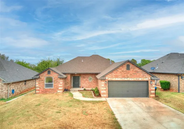 Single family home for sale at 4709 Grand Ave, Noble, OK 73068 | MLS# 1251791
