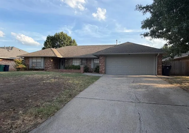 Single family home for sale at 8120 NW 101st Street, Oklahoma City, OK 73162 | MLS# 1251801