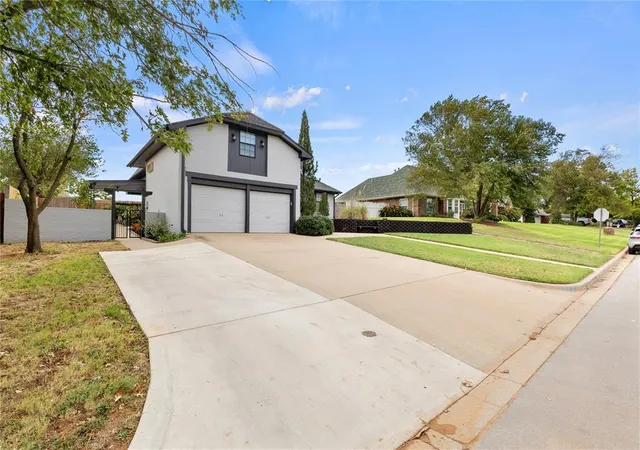 Photo 2 of Single family home for sale at 1809 N Lark St, Weatherford, OK 73096 | MLS# 1251821 | Listing updated on 2026-10-02