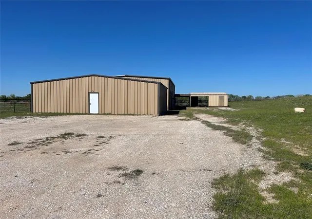 Photo 4 of Land for sale at 0000 N 2860 Road, Dover, OK 73734 | MLS# 1251825 | Listing updated on 2026-10-02