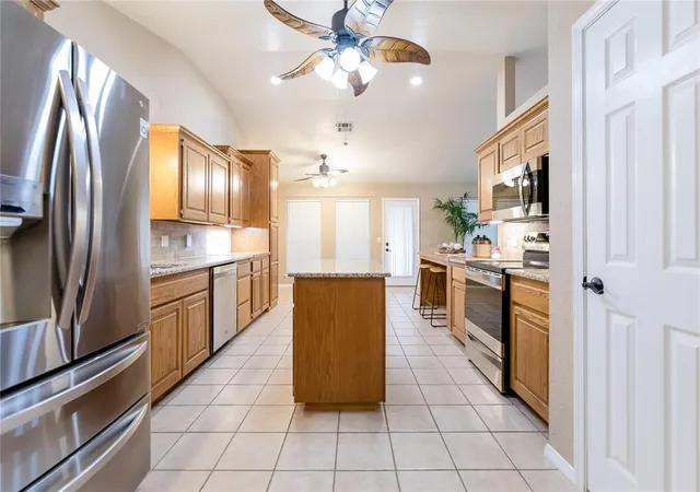 Photo 4 of Single family home for sale at 141 Calhoon St, Elk City, OK 73644 | MLS# 1251826 | Listing updated on 2026-10-07
