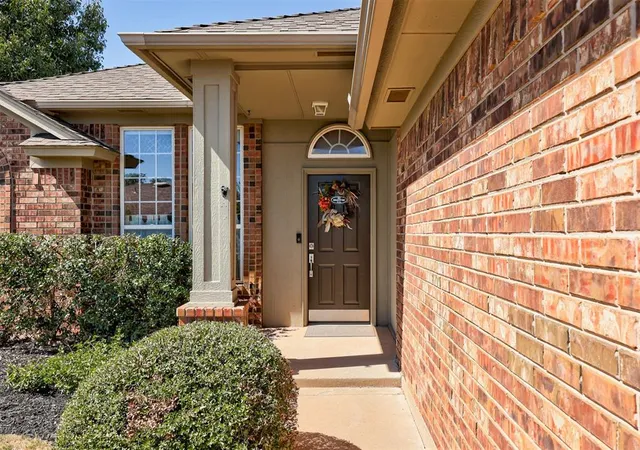 Photo 2 of Single family home for sale at 16221 Snake Dr, Edmond, OK 73013 | MLS# 1251840 | Listing updated on 2026-10-08