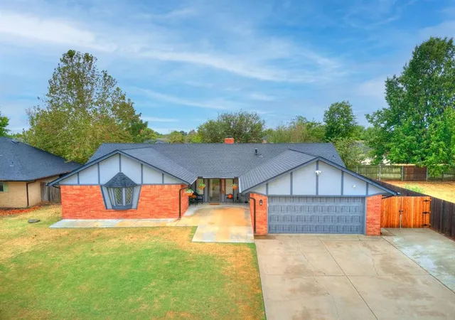Photo 2 of Single family home for sale at 404 Ember Glow, Moore, OK 73160 | MLS# 1251846 | Listing updated on 2026-10-07