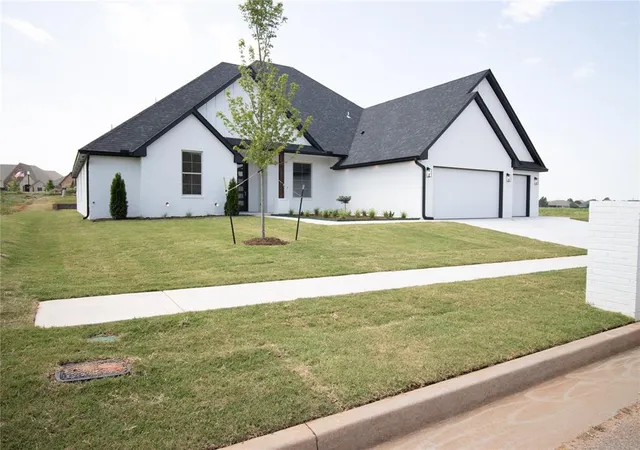Photo 2 of Single family home for sale at 9208 SW 30th Street, Oklahoma City, OK 73179 | MLS# 1251847 | Listing updated on 2026-10-06