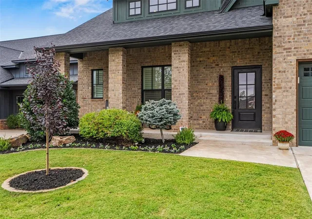 Photo 3 of Single family home for sale at 2917 Tandem Bike Trl, Edmond, OK 73034 | MLS# 1251850 | Listing updated on 2026-10-20