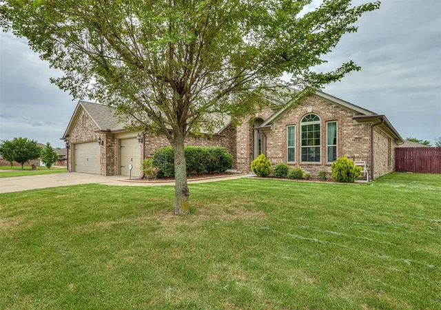 Photo 3 of Single family home for sale at 18501 El Greco Dr, Edmond, OK 73012 | MLS# 1251855 | Listing updated on 2026-10-02