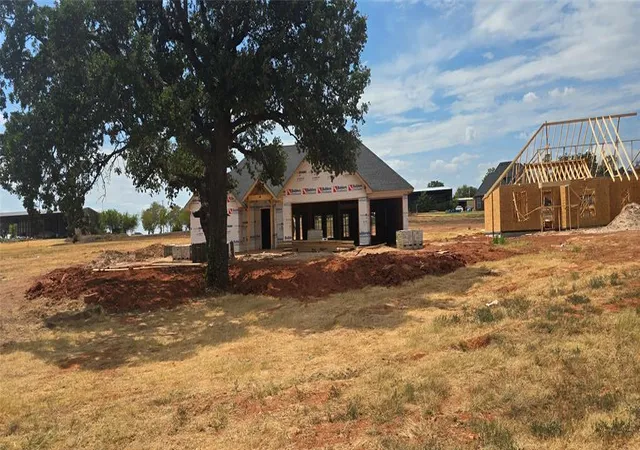 Photo 2 of Single family home for sale at 1138 Wolf Crk Ct, Blanchard, OK 73010 | MLS# 1251879 | Listing updated on 2026-10-03