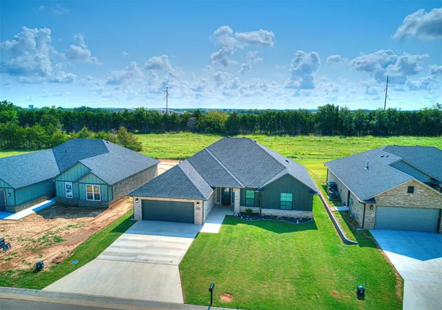 Photo 1 of Single family home for sale at 4529 Red Bird Rd, Shawnee, OK 74804 | MLS# 1251882 | Listing updated on 2026-10-07