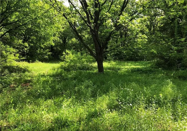 Photo 4 of Sale Pending at 9850 S Pine St, Guthrie, OK 73044 | MLS# 1251885 | Listing updated on 2026-10-02
