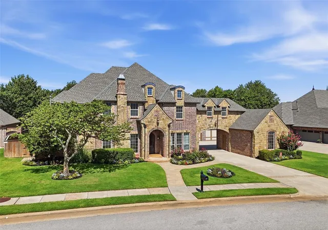 Photo 3 of Single family home for sale at 4301 Slate Brg Rd, Edmond, OK 73034 | MLS# 1251887 | Listing updated on 2026-10-02