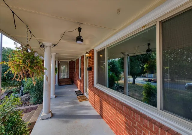 Photo 3 of Single family home for sale at 1119 Crestview Dr, Elk City, OK 73644 | MLS# 1251890 | Listing updated on 2026-10-02