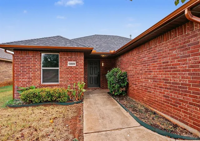 Photo 3 of Single family home for sale at 13609 Canton Way, Piedmont, OK 73078 | MLS# 1251896 | Listing updated on 2026-10-03