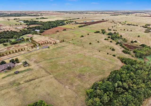 Photo 4 of Land for sale at 8626 Elk Aly, Guthrie, OK 73044 | MLS# 1251906 | Listing updated on 2026-10-05