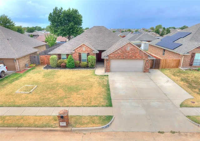 Photo 1 of Single family home for sale at 805 S Bouziden Dr, Moore, OK 73160 | MLS# 1251909 | Listing updated on 2026-10-02