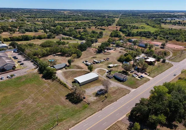 Photo 3 of Single family home for sale at 3412 S Division St, Guthrie, OK 73044 | MLS# 1251919 | Listing updated on 2026-10-07