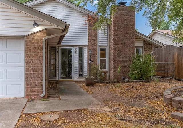 Photo 2 of Single family home for sale at 10445 Dover Dr, Yukon, OK 73099 | MLS# 1251922 | Listing updated on 2026-10-06