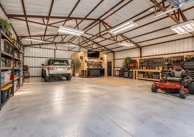 Photo 3 of Single family home for sale at 834 E Coffee Crk Rd, Edmond, OK 73034 | MLS# 1251924 | Listing updated on 2026-10-07