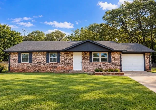 Photo 1 of Sale Pending at 1122 E 17th Street, Chandler, OK 74834 | MLS# 1251931 | Listing updated on 2026-10-06