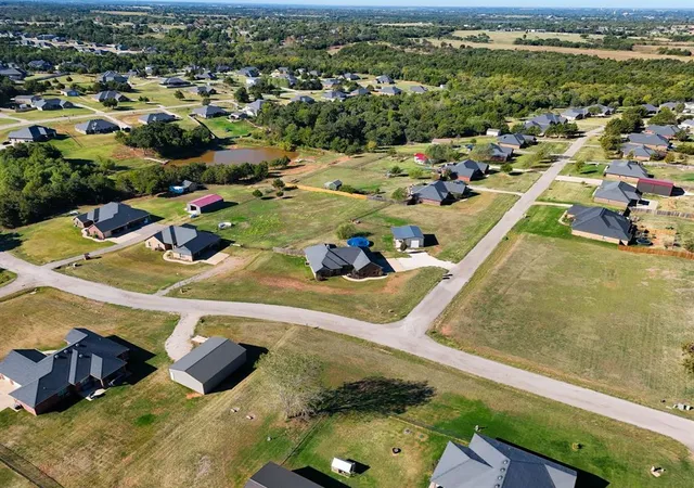 Photo 2 of Single family home for sale at 5795 Hillside Dr, Guthrie, OK 73044 | MLS# 1251936 | Listing updated on 2026-10-14