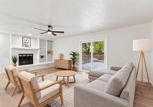 Photo 4 of Single family home for sale at 217 Elwood Dr, Edmond, OK 73013 | MLS# 1251938 | Listing updated on 2026-10-08