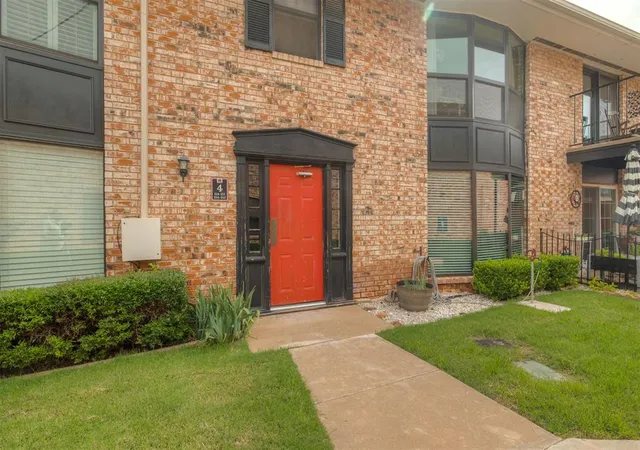 Photo 2 of Condo for sale at 2527 Nw 62nd Street #214, Oklahoma City, OK 73112 | MLS# 1251944 | Listing updated on 2026-10-02