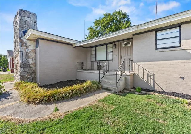 Photo 3 of Single family home for sale at 820 W 22nd Street, Ada, OK 74820 | MLS# 1251945 | Listing updated on 2026-10-02