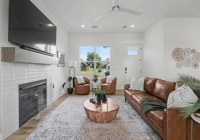 Photo 4 of Single family home for sale at 3732 Timberbrook Dr, Norman, OK 73069 | MLS# 1251948 | Listing updated on 2026-10-07
