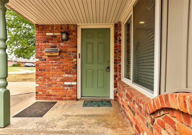 Photo 4 of Single family home for sale at 844 Englewood Rd, Del City, OK 73115 | MLS# 1251951 | Listing updated on 2026-10-06