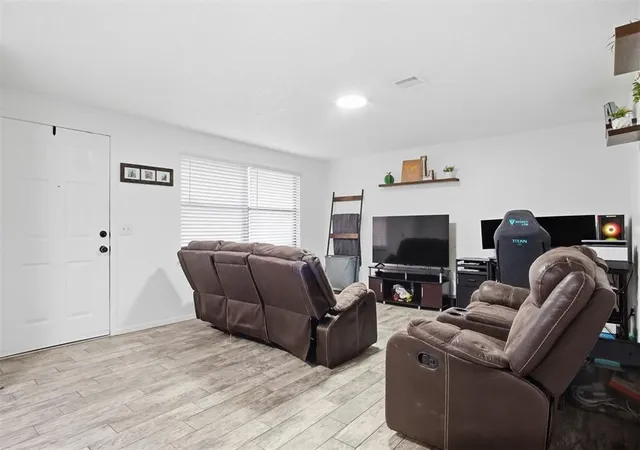 Photo 4 of House for sale at 7719 NW 113th Place, Oklahoma City, OK 73162 | MLS# 1251954 | Listing updated on 2026-10-02