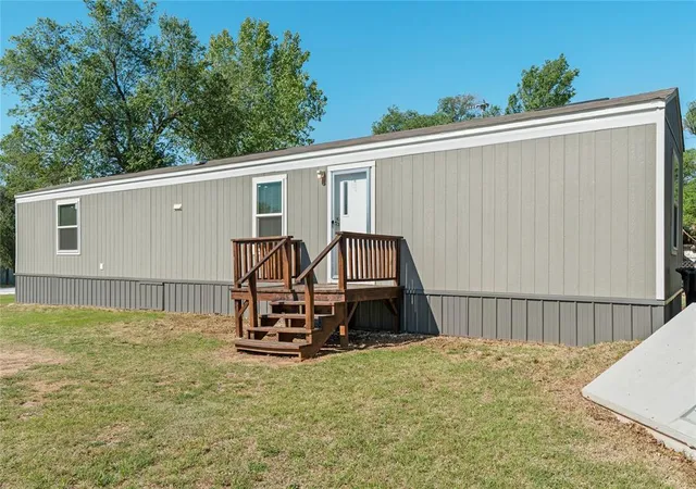 Photo 4 of Single family home for sale at 716 W 2nd Street, Watonga, OK 73772 | MLS# 1251957 | Listing updated on 2026-10-02