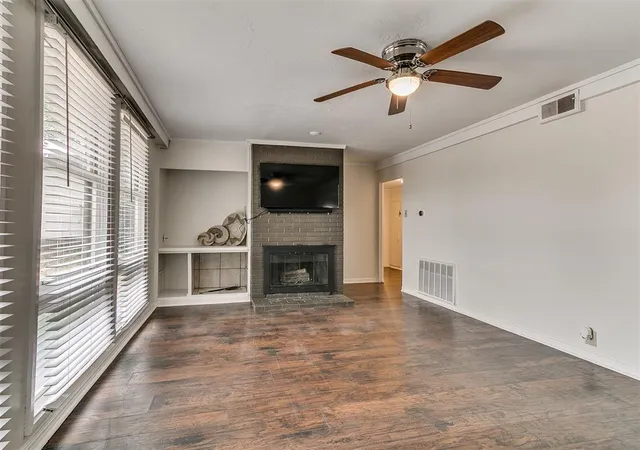 Photo 3 of Sale Pending at 3009 Pioneer St, Oklahoma City, OK 73107 | MLS# 1251963 | Listing updated on 2026-10-06